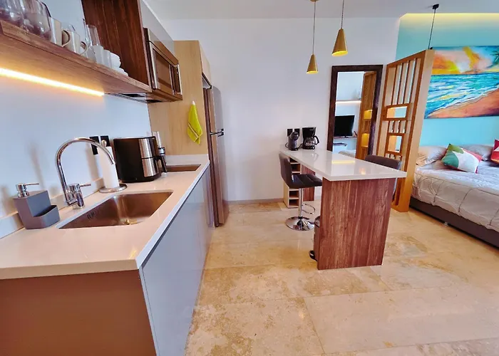 New With King Bed And Balcony In 4thfloor *
